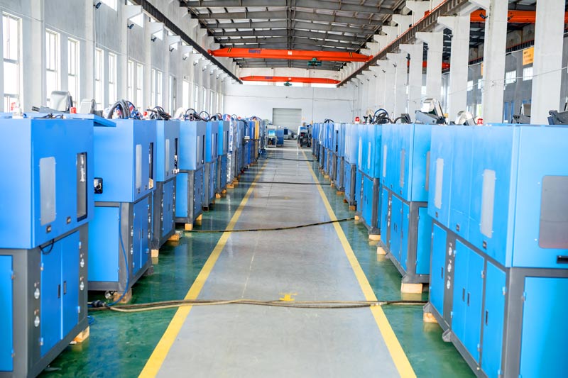 Factors affecting bottle blowing machine manufacturing